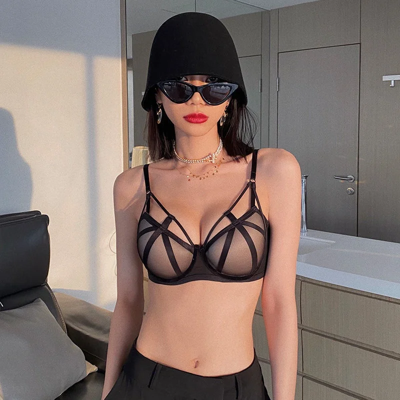 

European and American abstinence lingerie ladies' small breasts sexy red thickened gathered large adjustable bra