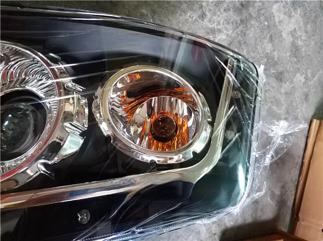 Применимо к Xiamen Golden Travel автобусная фара Xml6145 фотолампа в сборе