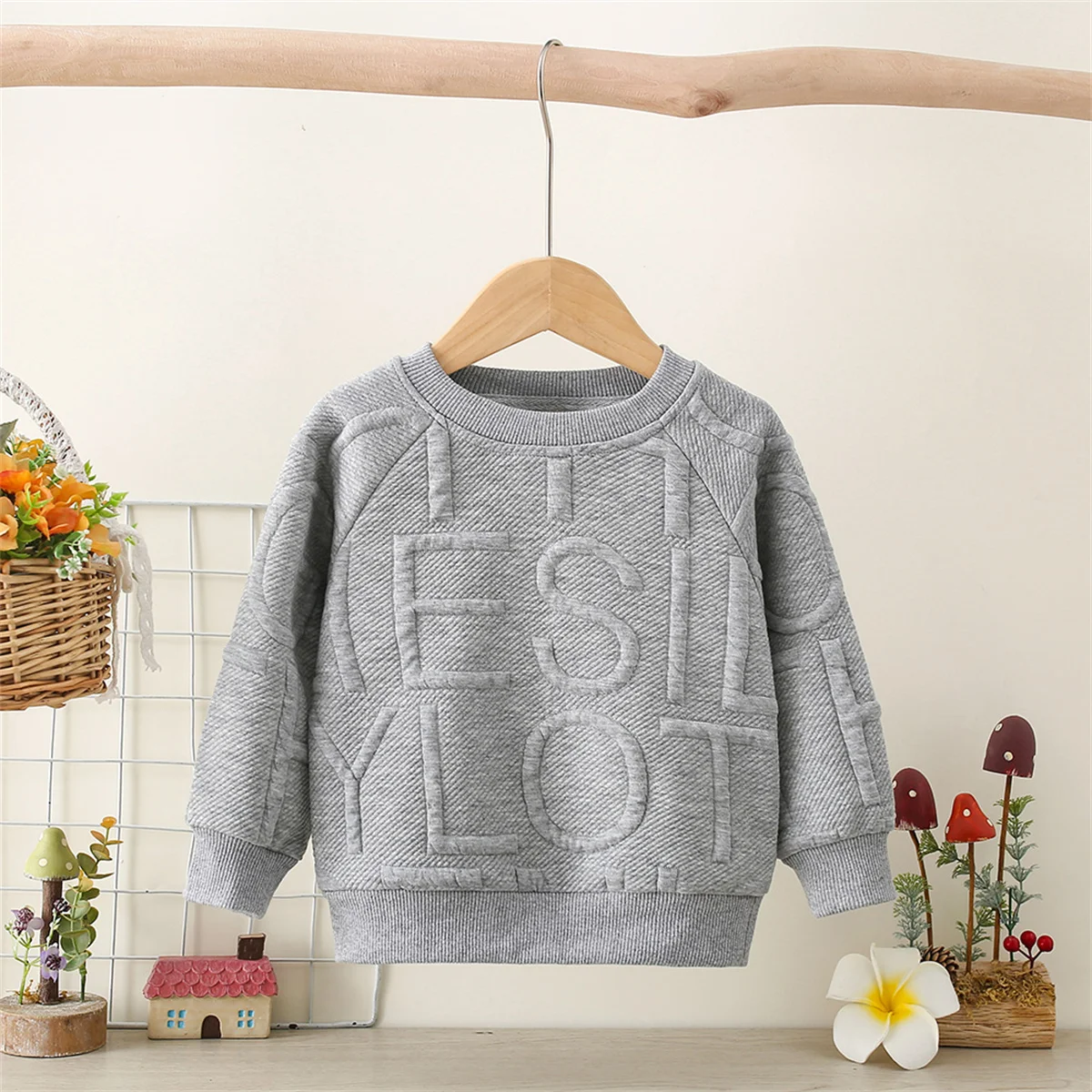 

Boys' Long Sleeved Sweater Spring And Autumn English Letter Embossed Solid Color Casual Sports Daily Round Neck Top