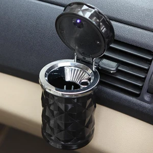 Car Ashtray LED Light Ash Tray Cup Portable Smokeless Auto Ashtray Flame Retardant Cigarette Holder Box crystal ashtray