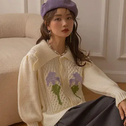 

Свитер с вышивкой и воротником-хомутом, новинка на раннюю осень