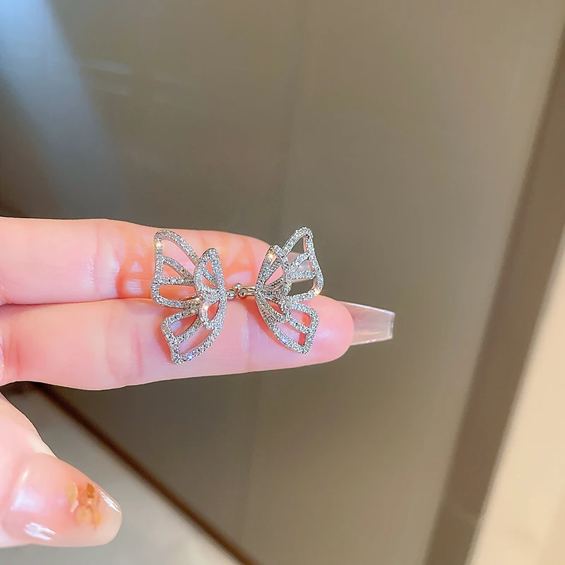 

DREJEW Full Fashion Sparkling Zircon Butterfly Ear Clips Daily Versatile Fairy Ear Clips No Piercing Jewelry Earrings Party Gift