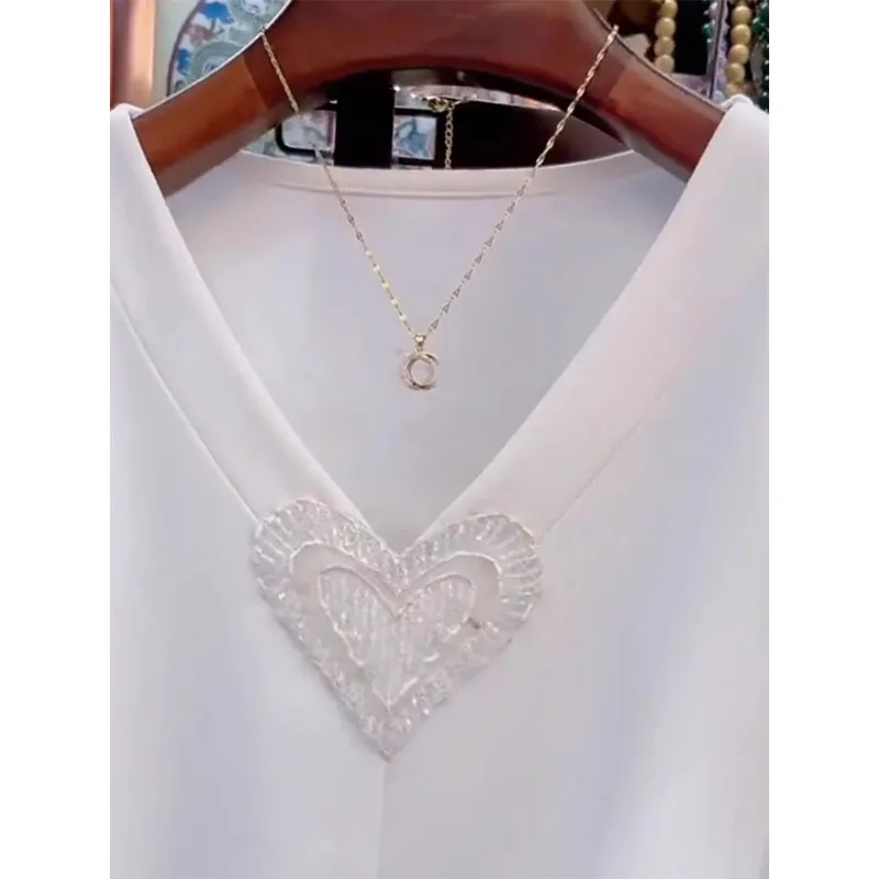 Plus size Split Hem Love Pure Cotton V-neck Short sleeve T-shirt 2024 Summer New Design Sense Puff sleeve Top