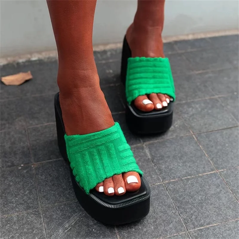 

2022 NEW Women's Slippers High Heels Wedge Heels Square Towels Platform Sandals High Heels Large Summer Slippers Beach Shoes