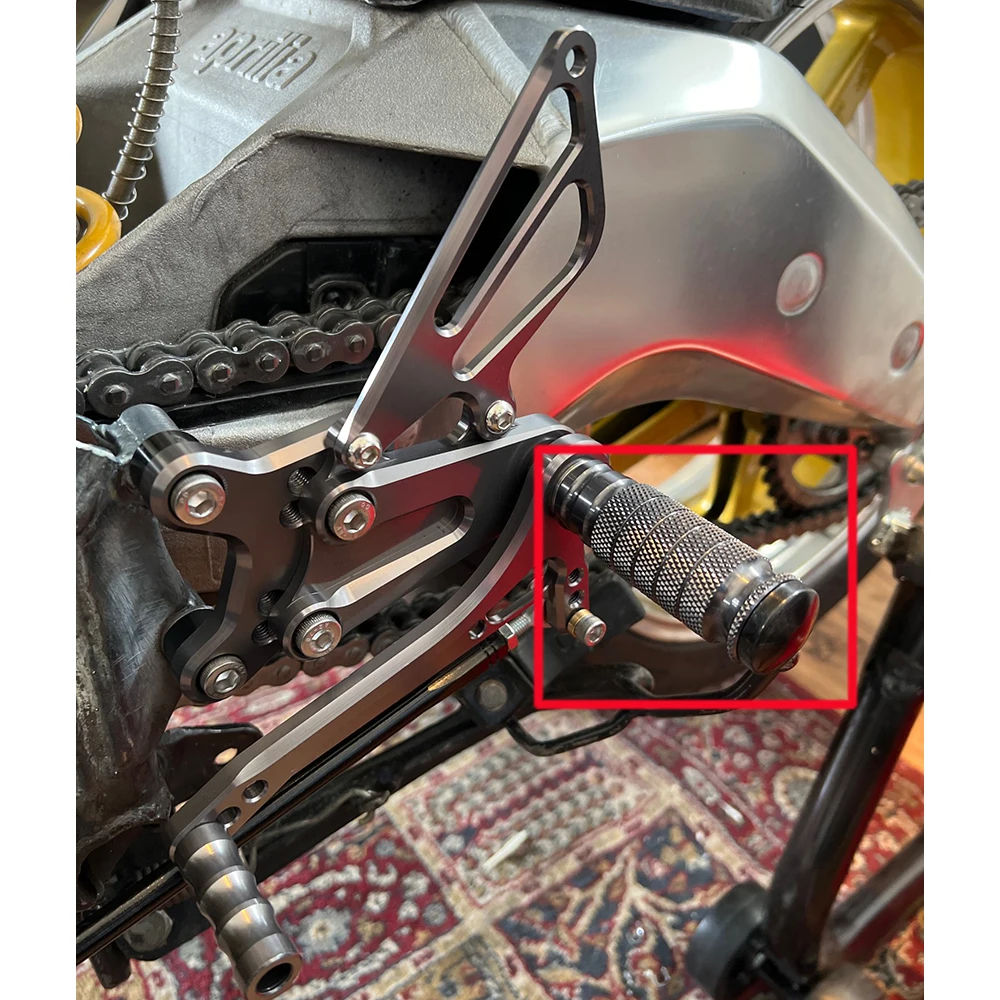 Подножки для мотоцикла Aprilia Rsv4 Rsv4rf /rsv4 1000 R 2009-22 педаль ног подножка универсальные