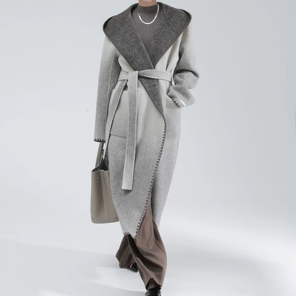 

Women's Light Luxury Ladies Niche Design Fashion High Quality Waist Drawstring Thick Down Jacket