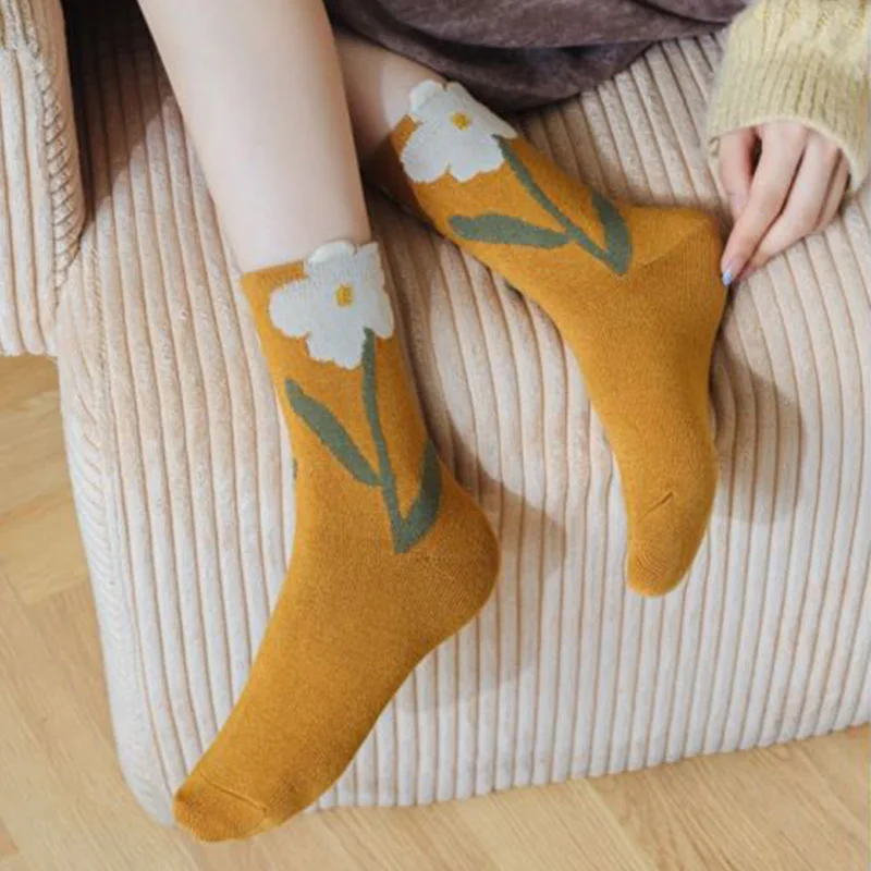5 Pair Windproof Keep Warm Socks Woman Fashion Print Thick Wool Socks Long Winter Female Cute Leg Warmers Kawaii Slippers Socks