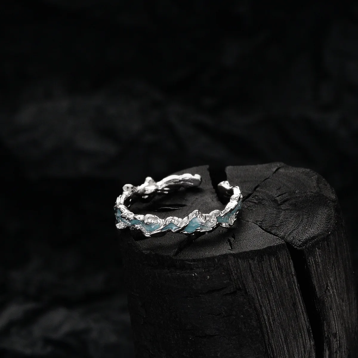 

Youth of Vigor Alien Blue Enamel Irregular Solid 925 Silver Open Ring Rough Surface Party Rings R1177