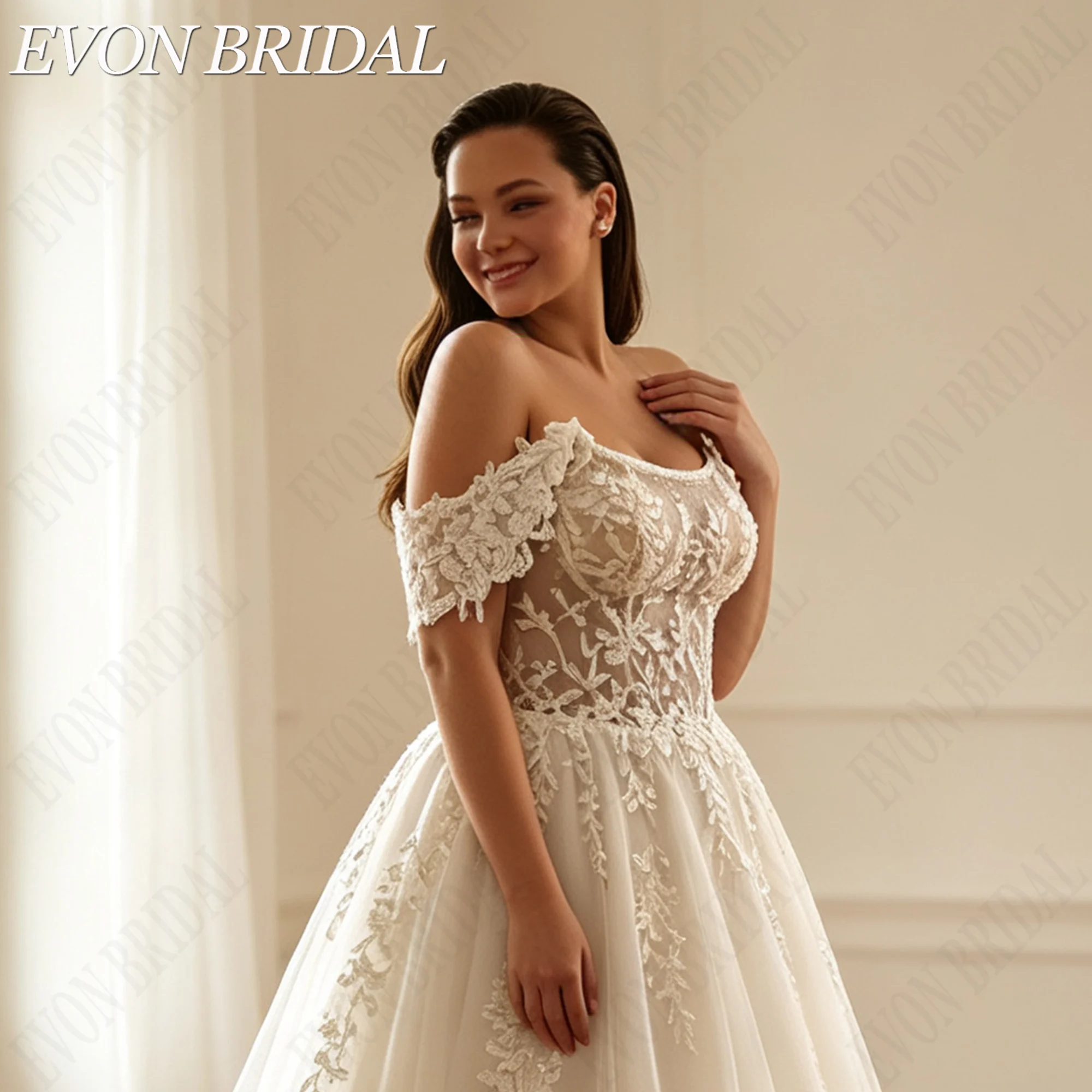 Фото EVON BRIDAL Плюс сайз свадебное платье без плеч для женщин кружевные аппликации А-линия свадебное платье садовое открытая спина свадебное платье на заказ большой размер кружево вышивка пышная юбка свадьба на открытом №1