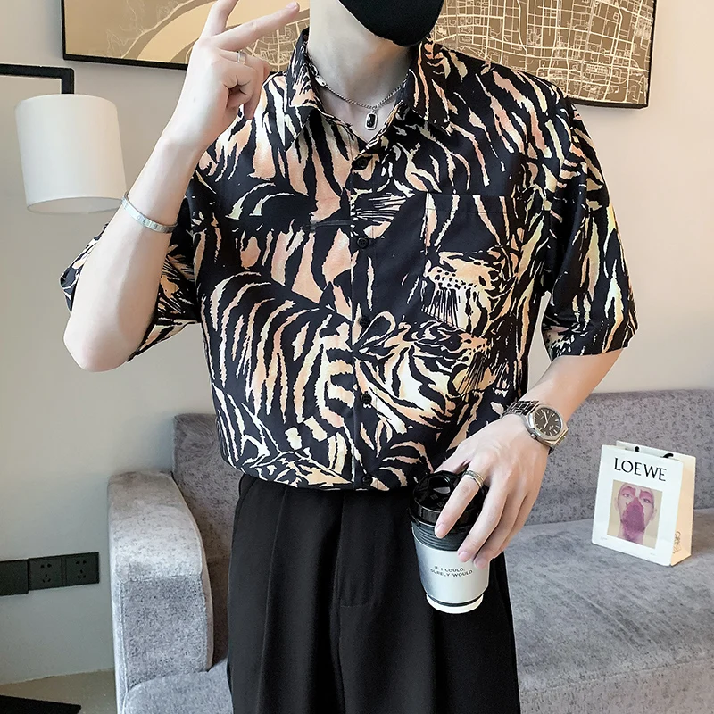 2022 Summer Tiger Pattern Shirts Men Short Sleeve Loose Casual Shirt Social Party Streetwear Oversized Lapel Tops Men Clothing