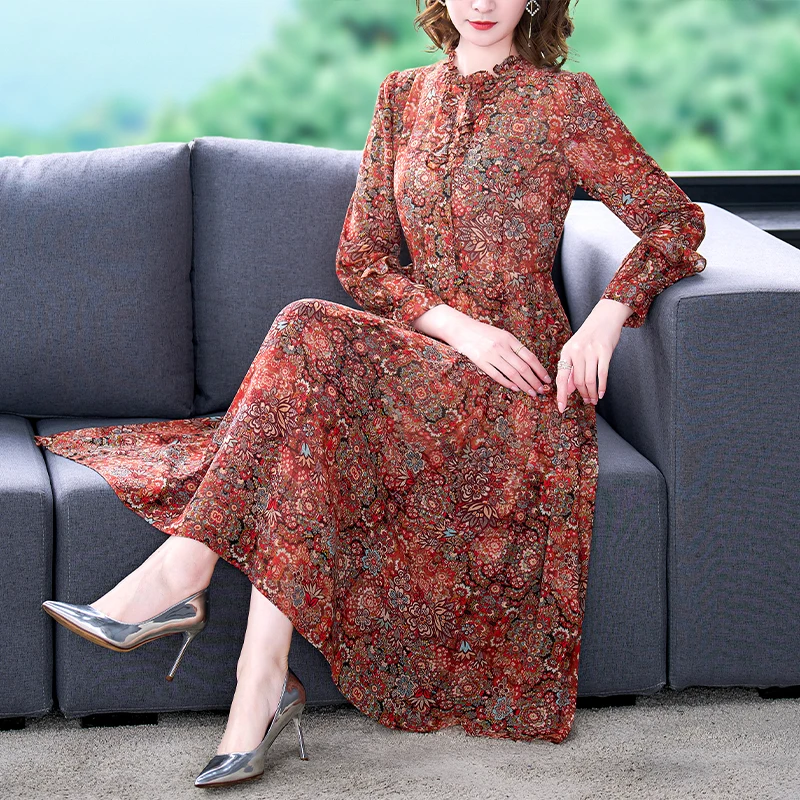 

Женское шифоновое платье-миди с оборками на воротнике и цветочным принтом