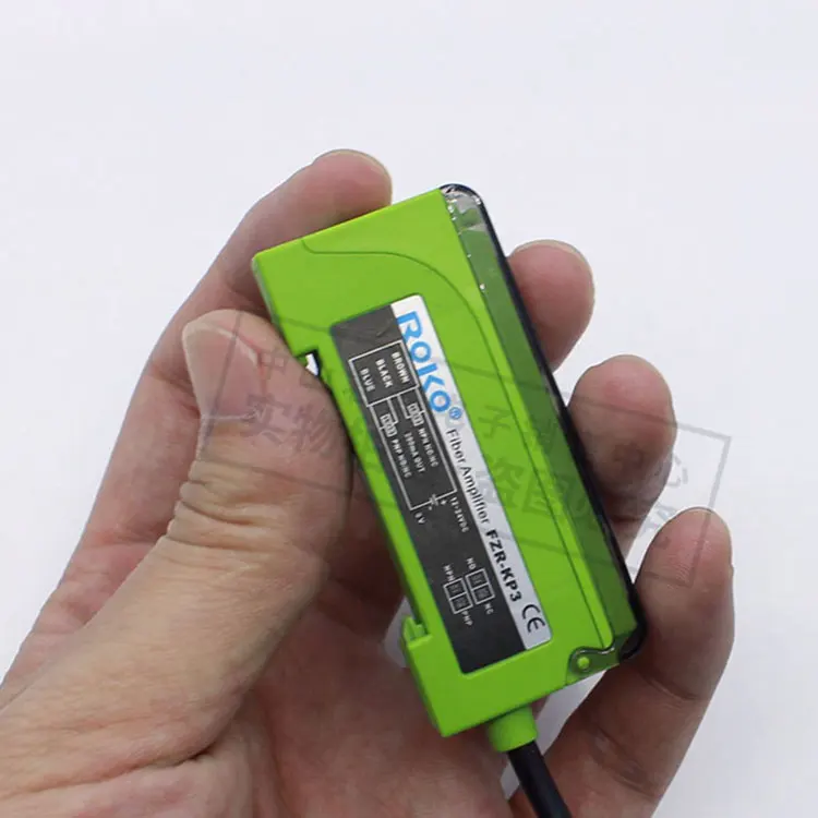 ROKO Ricoh PNP/NPN волоконный усилитель с двойным выходом FZR-KP3 новый оригинальный