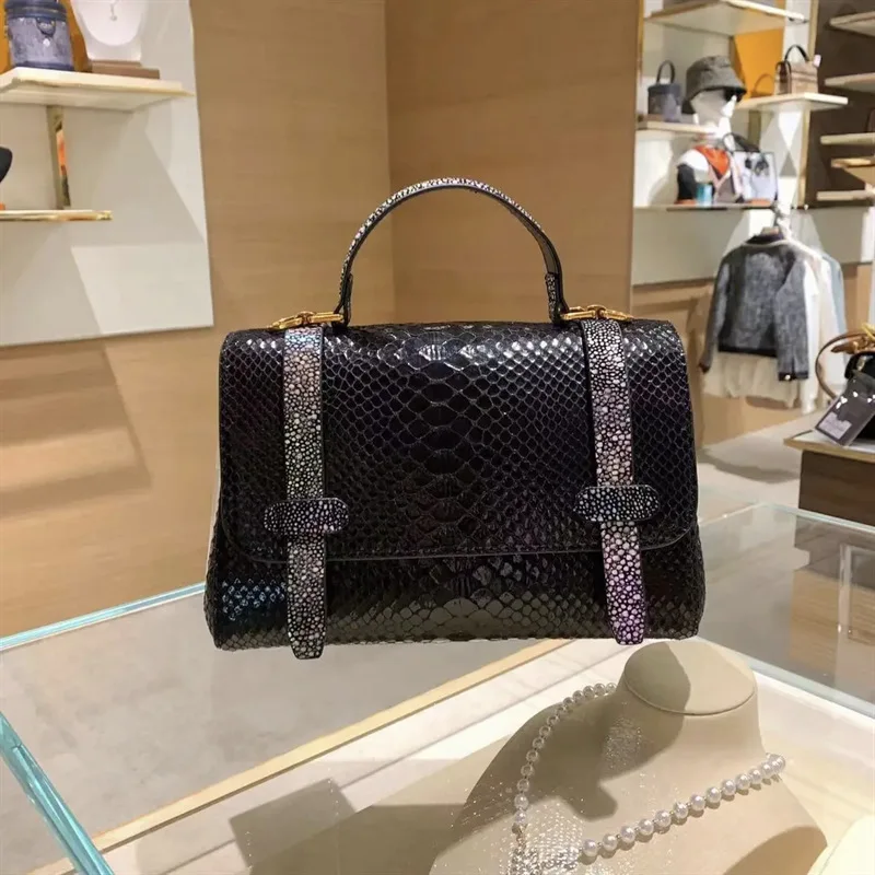

Luxurious Snakeskin Retro Cambridge Handbag Women's Bag 2023 New High-grade Versatile Purse Single Shoulder Satchels Sac