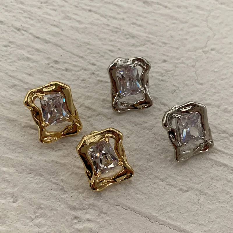 

Zircon Earrings women's advanced sense of European and American temperament Retro Vintage Jewelry medieval earrings earrings