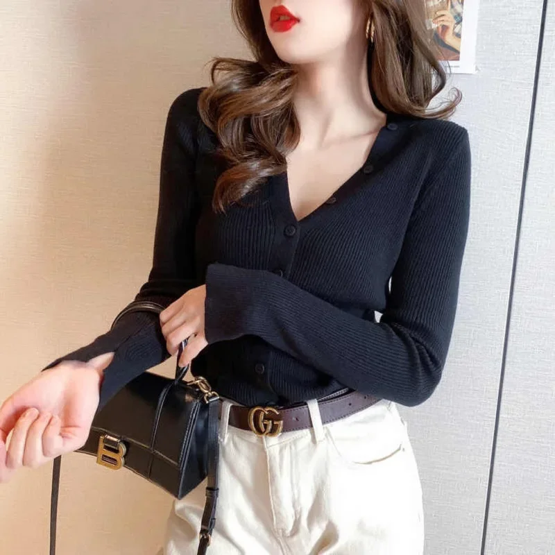 Ранняя осень 2023 тонкий вязаный топ с v-образным вырезом женский утягивающий