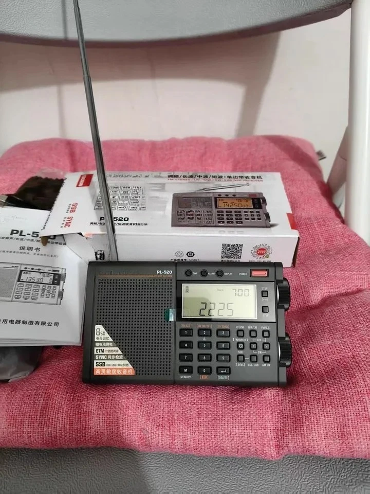 Фото Портативный многодиапазонный приемник 2026 PL-520 SSB DSP с синхронным обнаружением FM MW SW LW, ETM+ и 850 памятными местами для путешествий №1