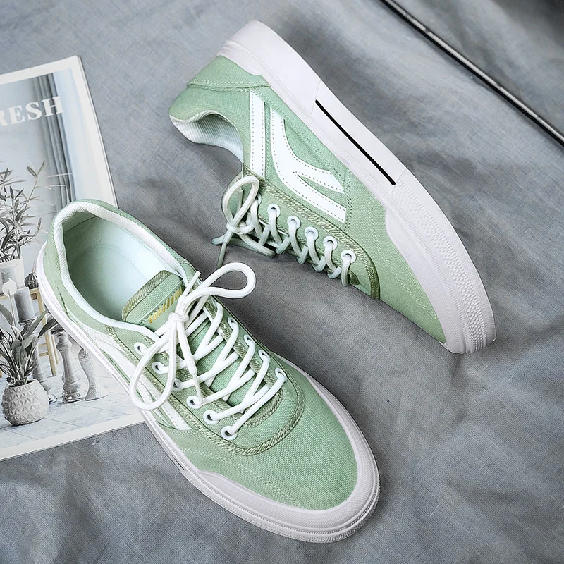

Men Canvas Skate Board Shoes Checked Stripe Casual Sneakers for Men Street Style Summer Students Shoes