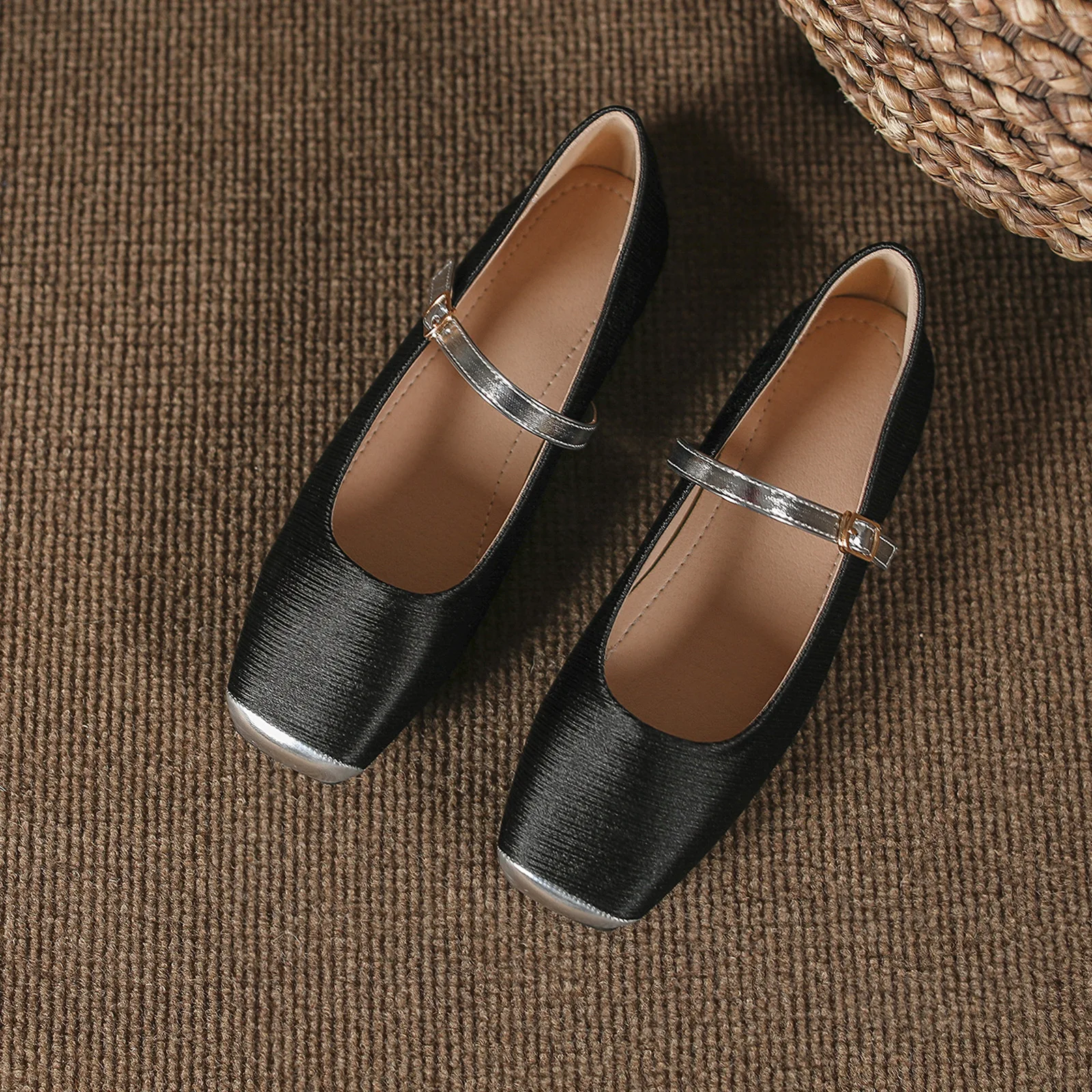 Hot Selling Women Bridal Wedding Flat Mary Jane Ladies Shoes