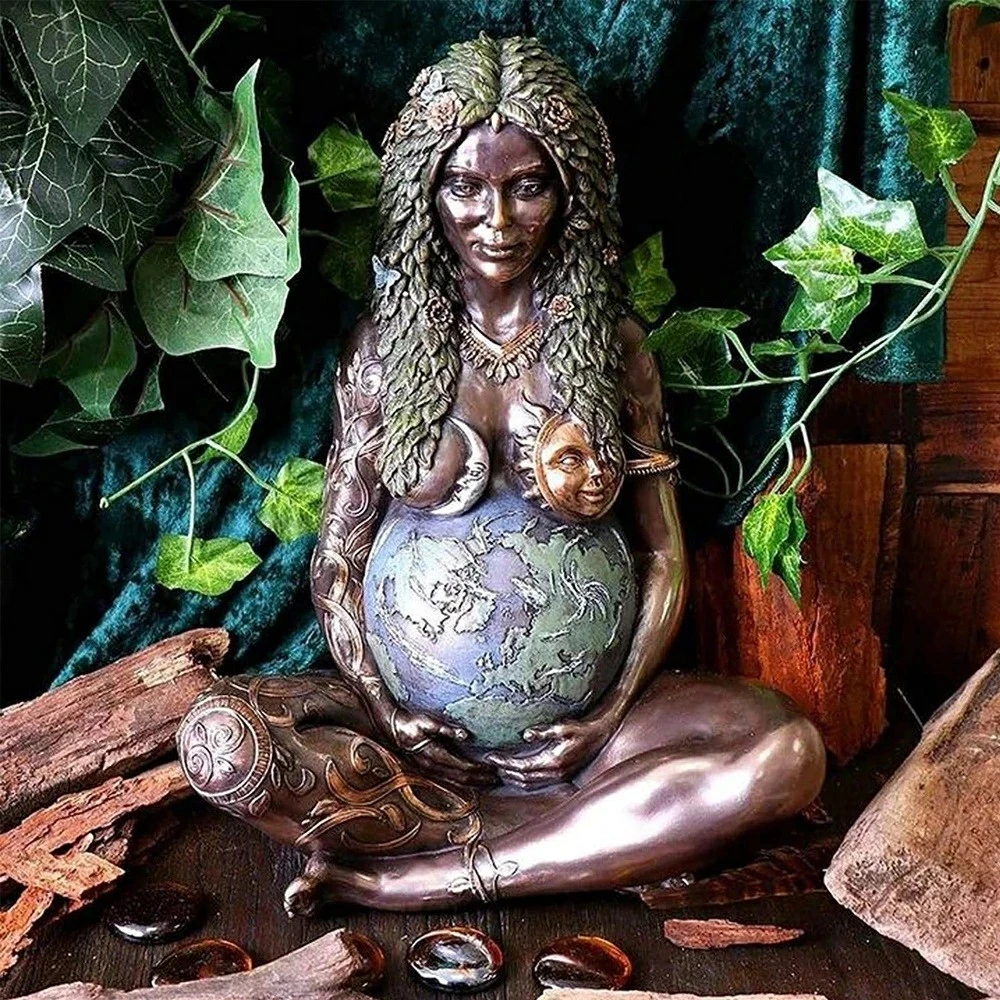

Mother Earth Art Statue Millennial Gaia Mythic Retro Resin Figurine Nemesis Goddess Home Desk Garden Office Ornament Decoration