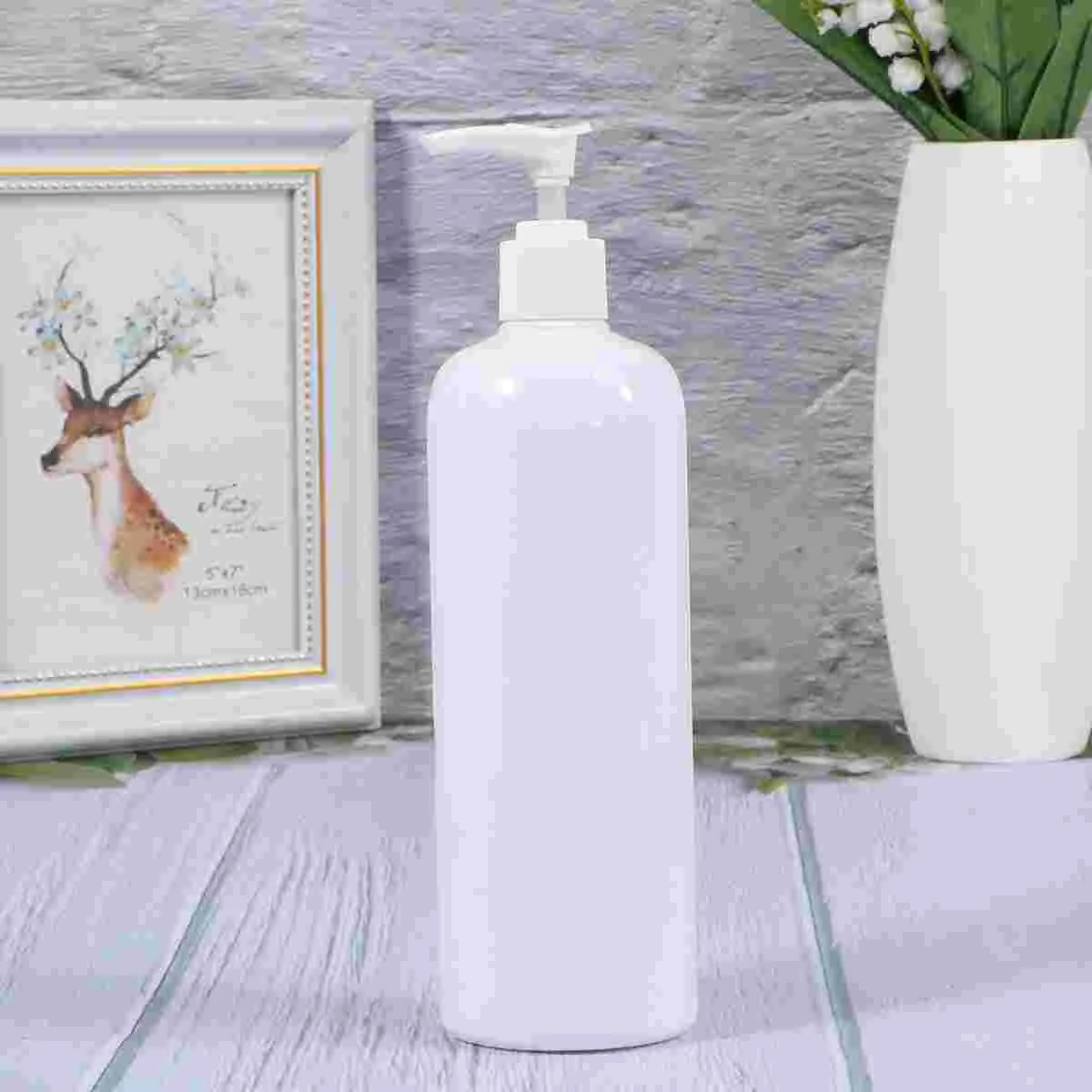 

3PCS 500ml Refillable Plastic Bottle Empty Pump Bottle Travel Dispenser for Shampoo Shower Liquid Soap White (Random Lid