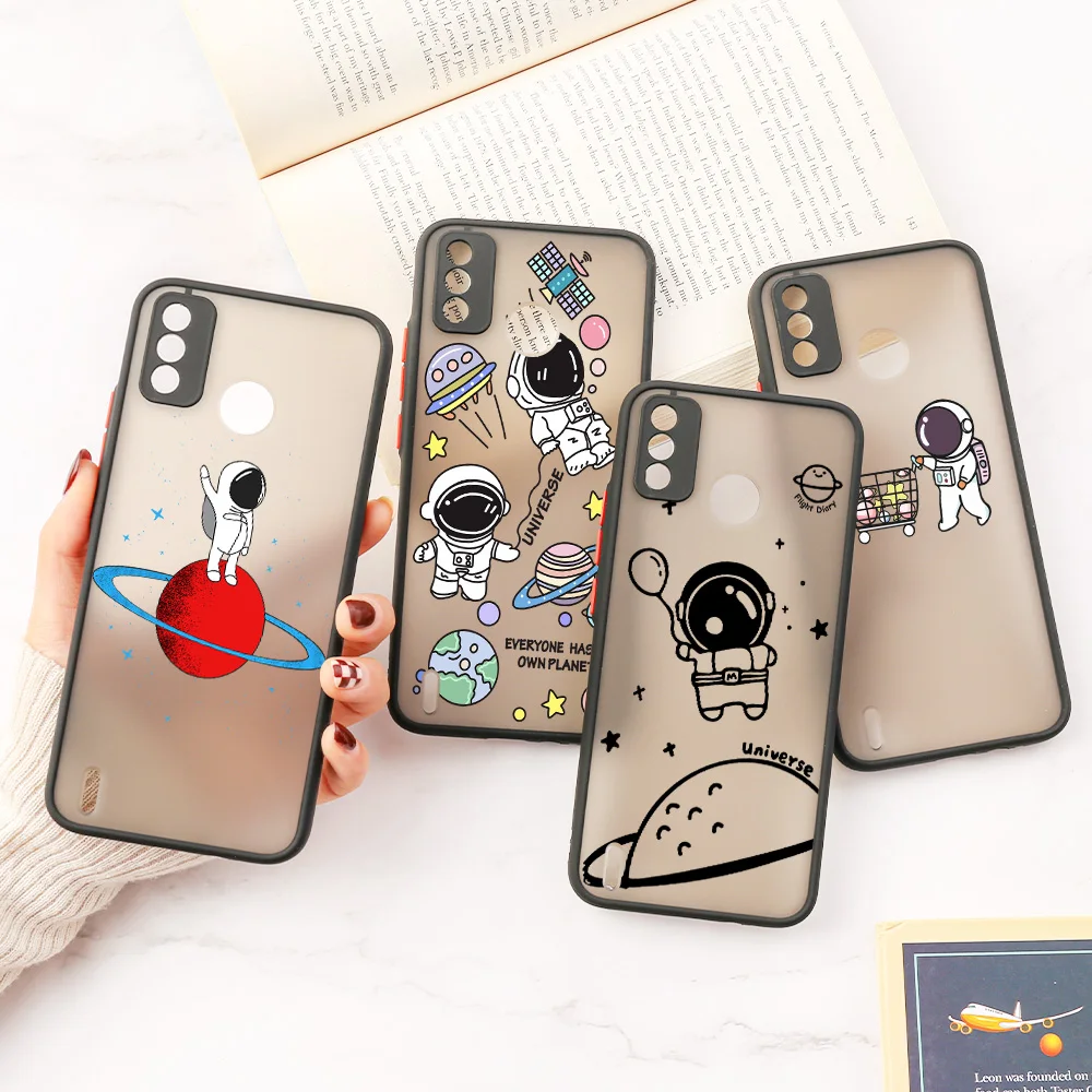 

Cute Astronaut Phone Case For Tecno Spark 6 Go Case On Tecno Spark6 GO 2020 6 Air 4 Lite Spark 3 Pro Camon 11 12 Air Clear Cover