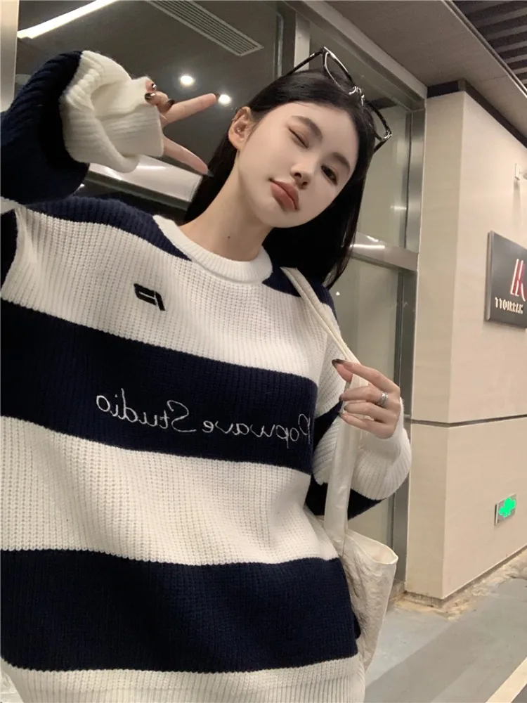 Американский винтажный полосатый свитер контрастного цвета с вышивкой буквами