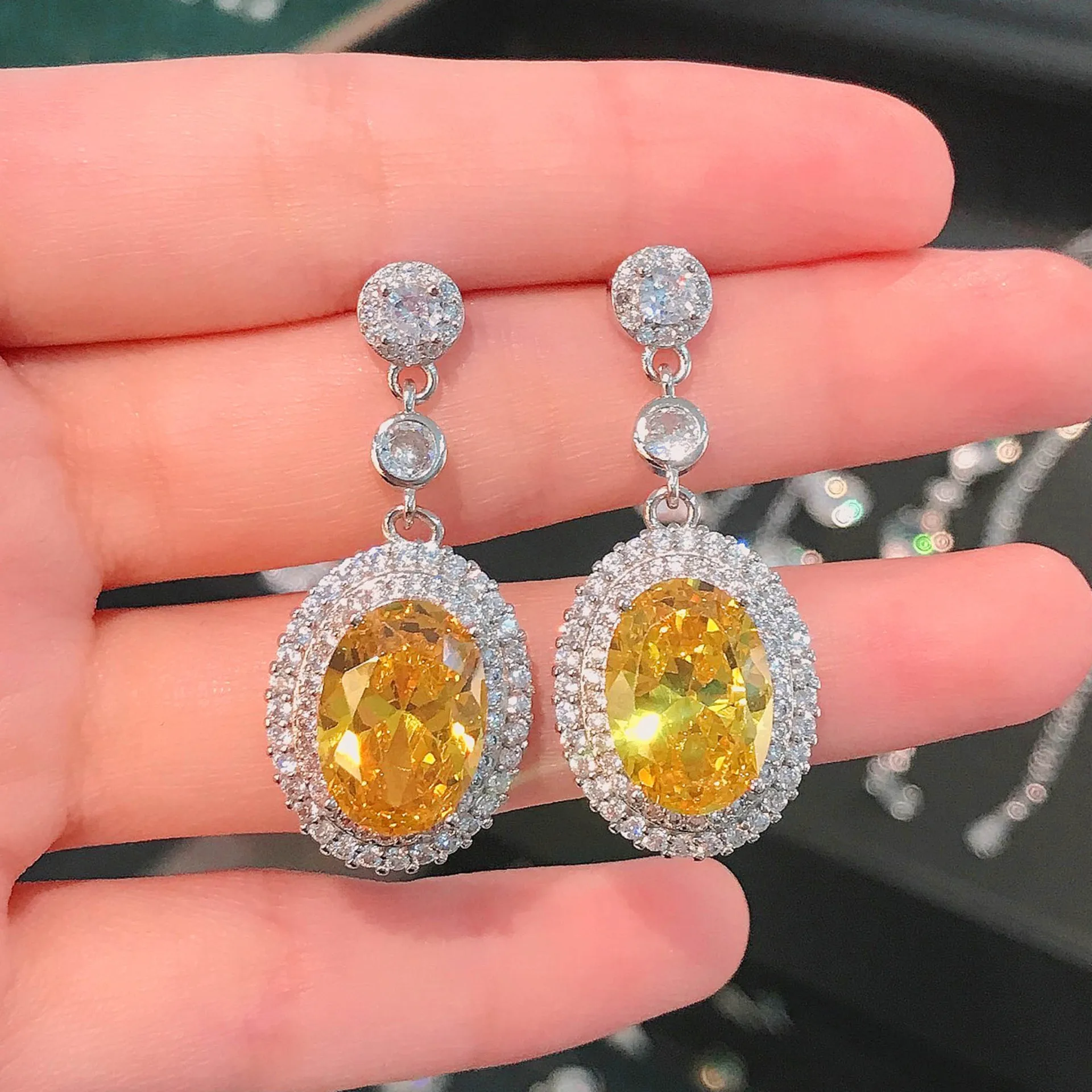 

Cubic Zirconia Silver Earrings For Women Designer Luxury Aesthetic Vintage Ear Studs Crystal Korean Style Simple Versatile