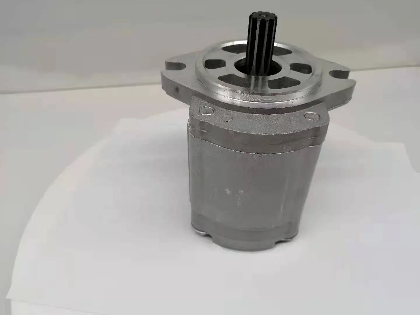 EX100-3 EX100-5 EX120-3 EX120-5 EX220-5 EX270-5 EX400-5 EX750-5 EX200-5 Пилотный шестеренный насос экскаватора