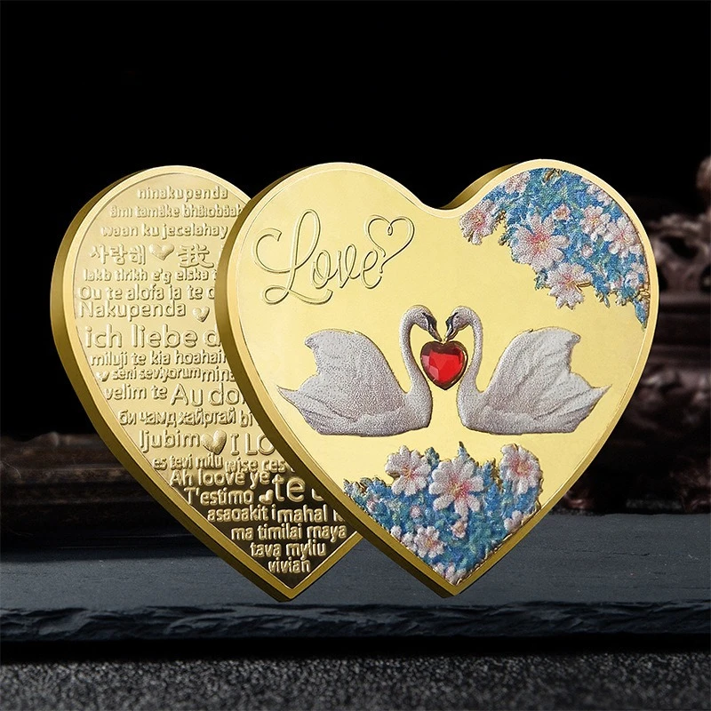 

Коллекционная позолоченная монета Love Swan