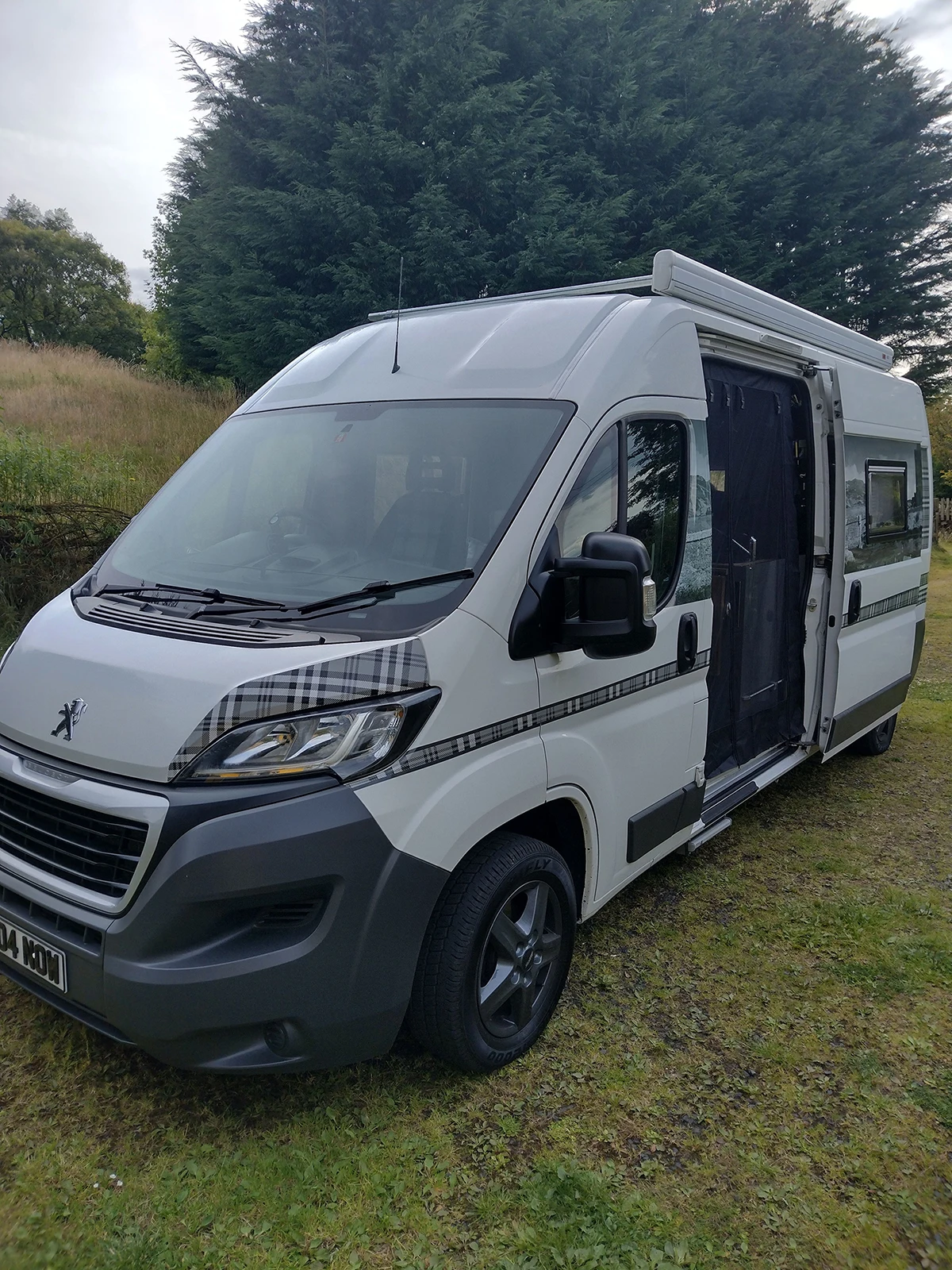 Фото 1 шт. Сетка от насекомых и комаров для Fiat Ducato, Peugeot Boxer, Citroen Relay, фургонов, автодомов и кемперов №1
