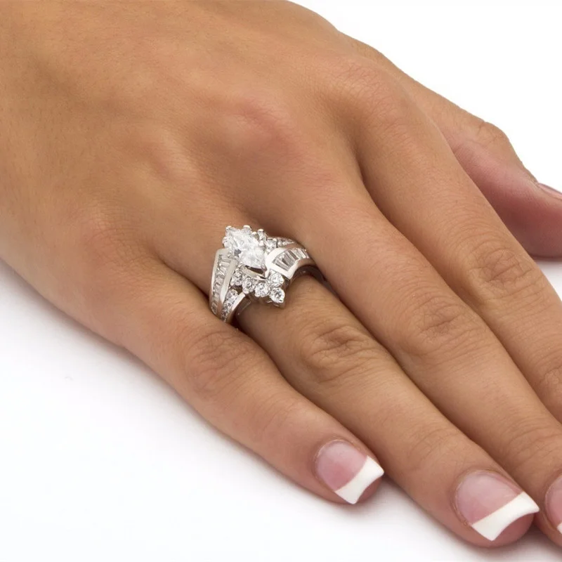 Классическое металлическое позолоченное кольцо из циркония романтическое