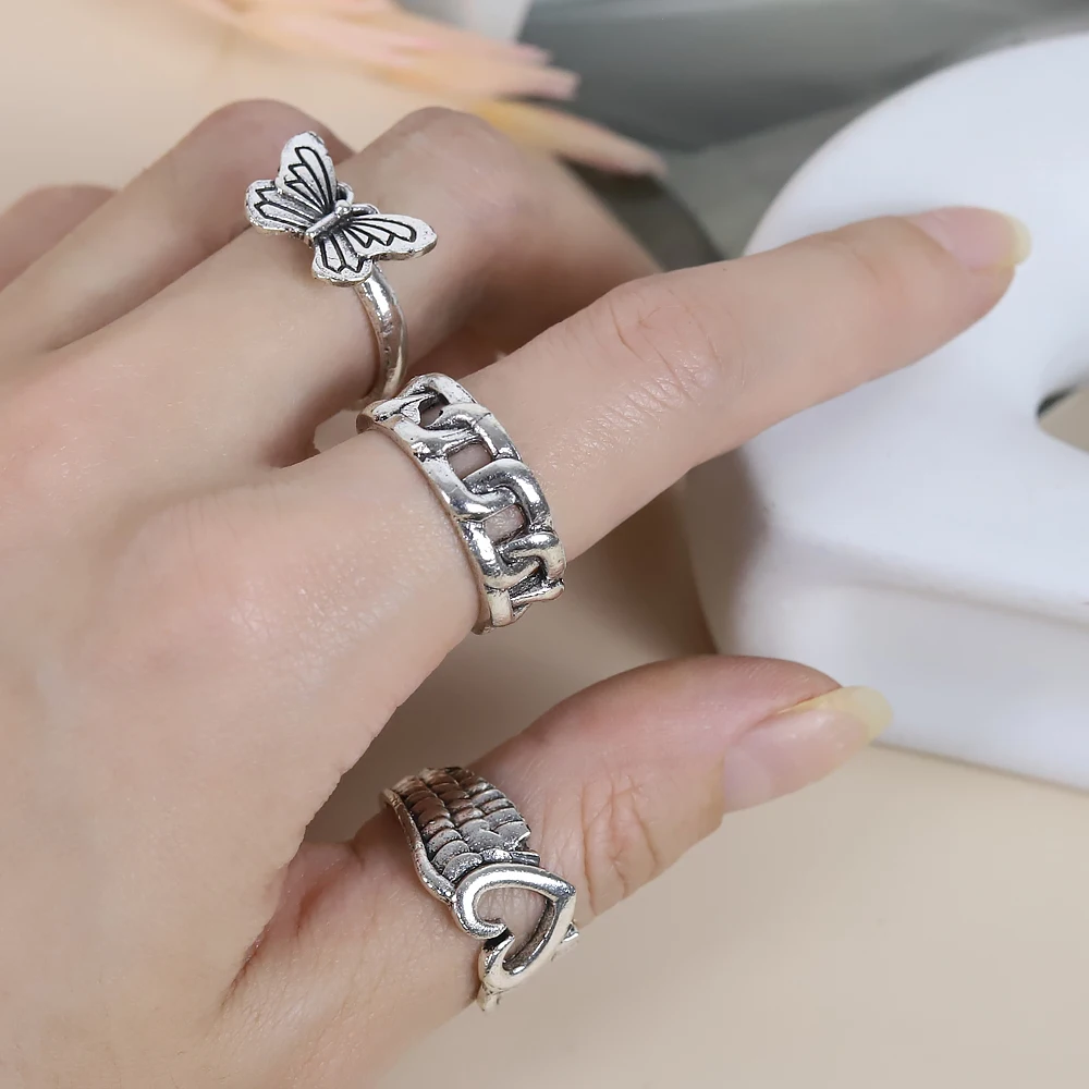 

Bohemia Vintage Silver Plated Angel Wings Ring for Womens Steampunk Heart Butterfly Skull Ring Sets Jewelry 2022 Summer