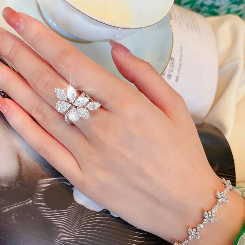 

New Korean Fashion Flowers AAA Bling Zircon Rings for Women Jewelry Bride Wedding Engagement Valentine's Day Noble Jewelry Gifts