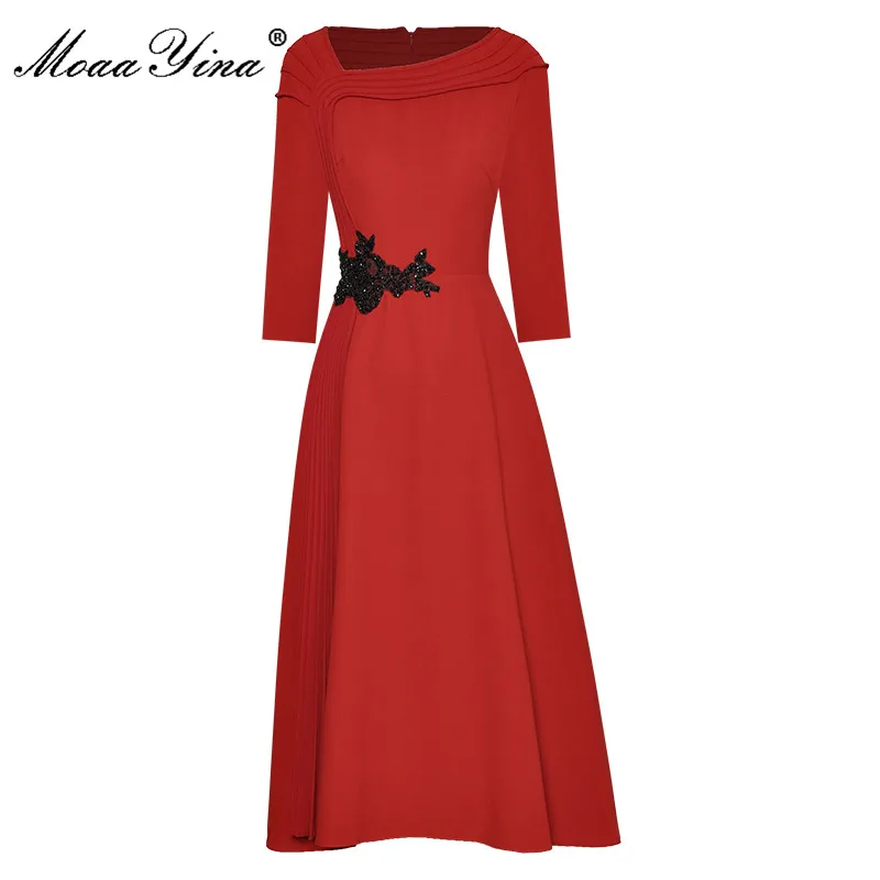 

MoaaYina Fashion Runway dress Autumn Winter Women Dress Diagonal collar 3/4 sleeve Beading Slim Red Pleated Dress