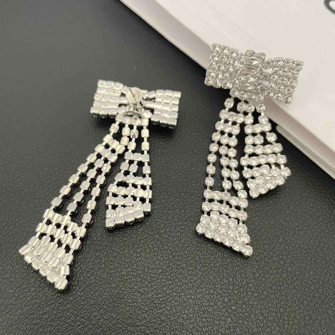 

Light luxury Europe and America fashion exquisite bow crystal zircon earrings