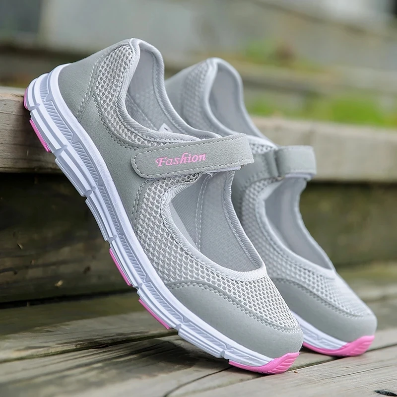 2023 Summer Women Casual Shoes Soft Portable Sneakers Walking Flat Shoes For Women Slip On Soles Breathable White Sneakers Shoes