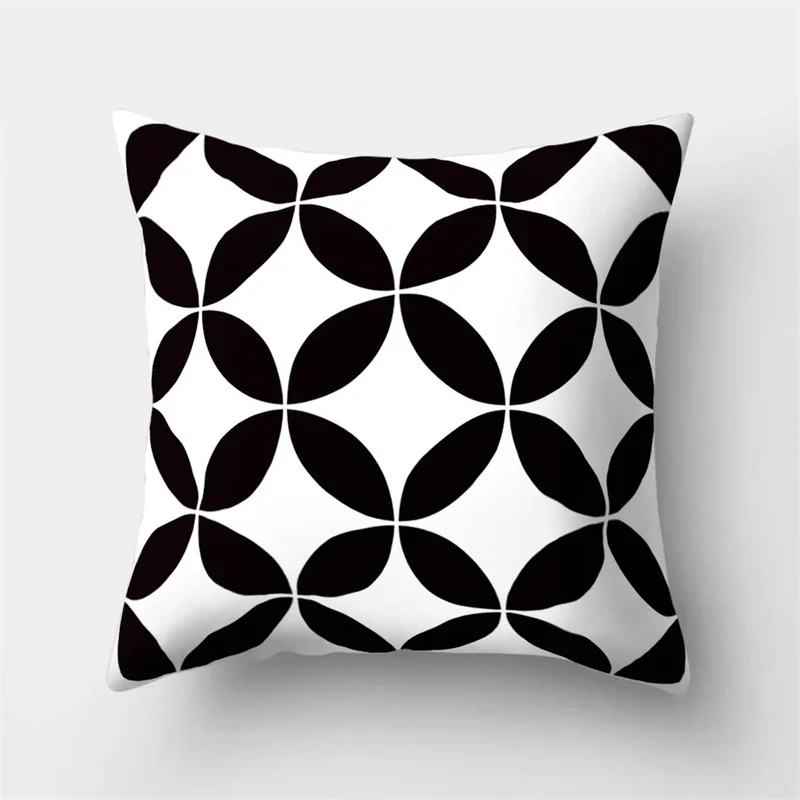 

Черно-белый геометрический чехол для подушки