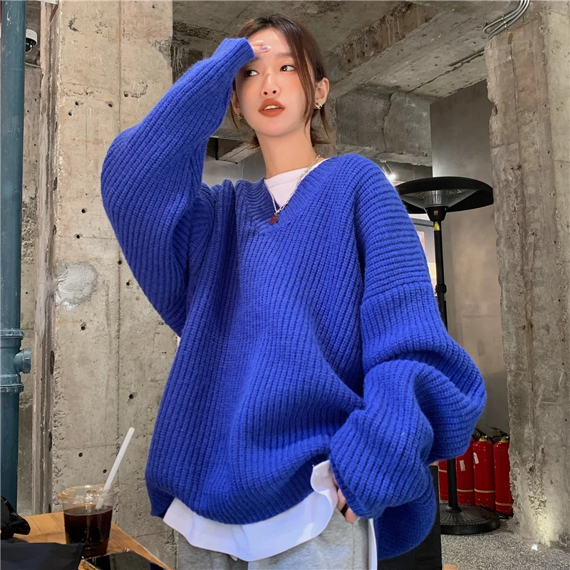 

2022 Autumn Winter New Klein Blue Slim Loose V-neck Pullover Sweater for Women Vintage Woman Sweaters Pullover