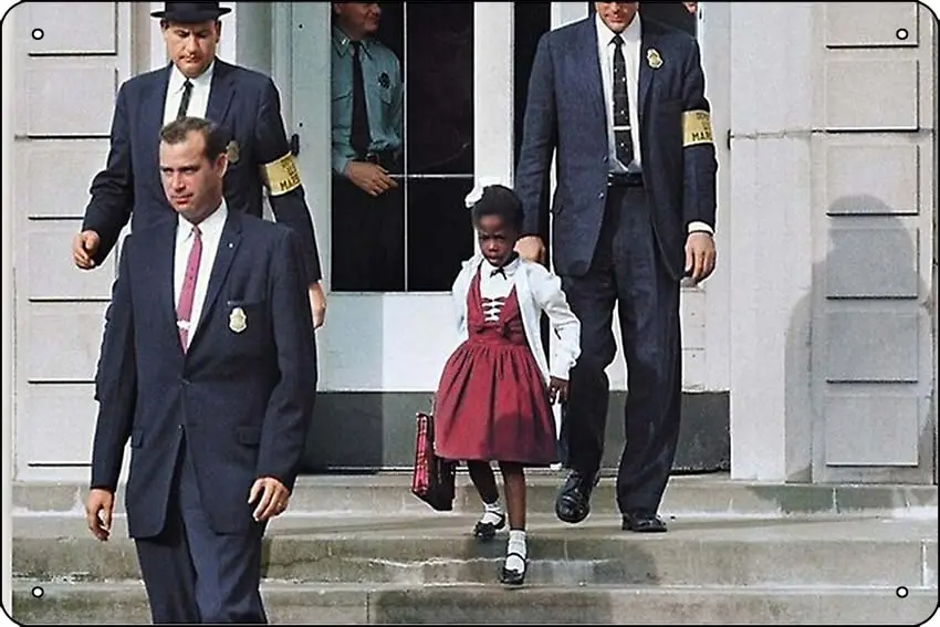 Oedrtqi рубиновые мосты эскорт-постер Забавный металлический жестяной знак для дома