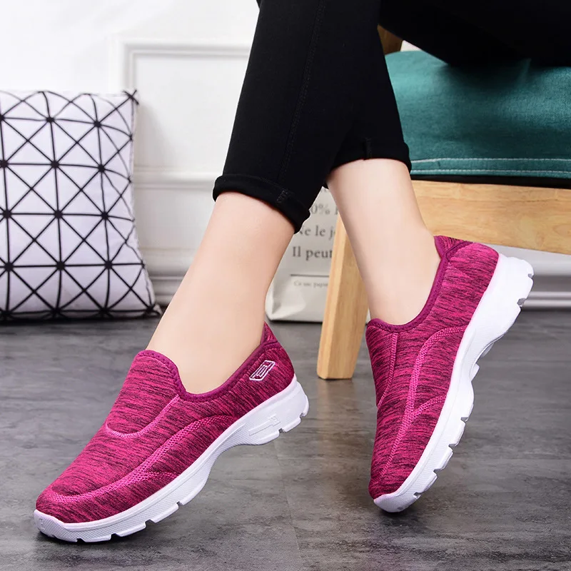 

Women's Shoes New Cloth Shoes Soft Sole Walking Elderly Casual Sports Shoes Women's Fashion Mom Shoes