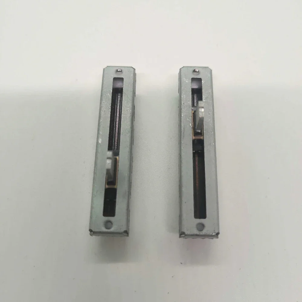 Потенциометр скольжения ход 10 КБх2 30 мм с рычагом 8 для Yamaha CLP-950