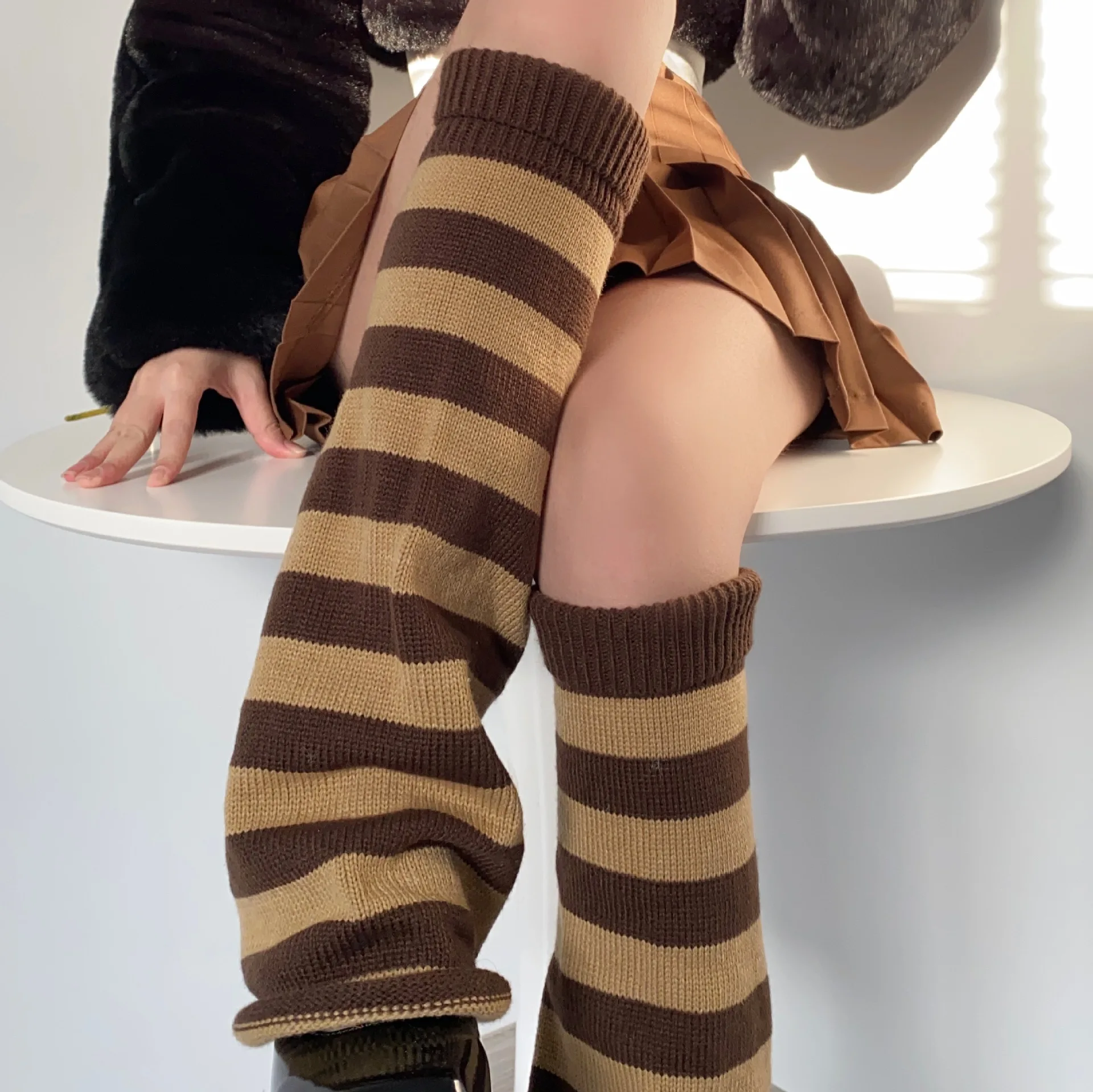 British Retro Striped Horn Leg Warmers Girls Leg Socks Leg Cover Harajuku Striped Knitted Wide Leg Horn Jk Wool Knee Pads Warm