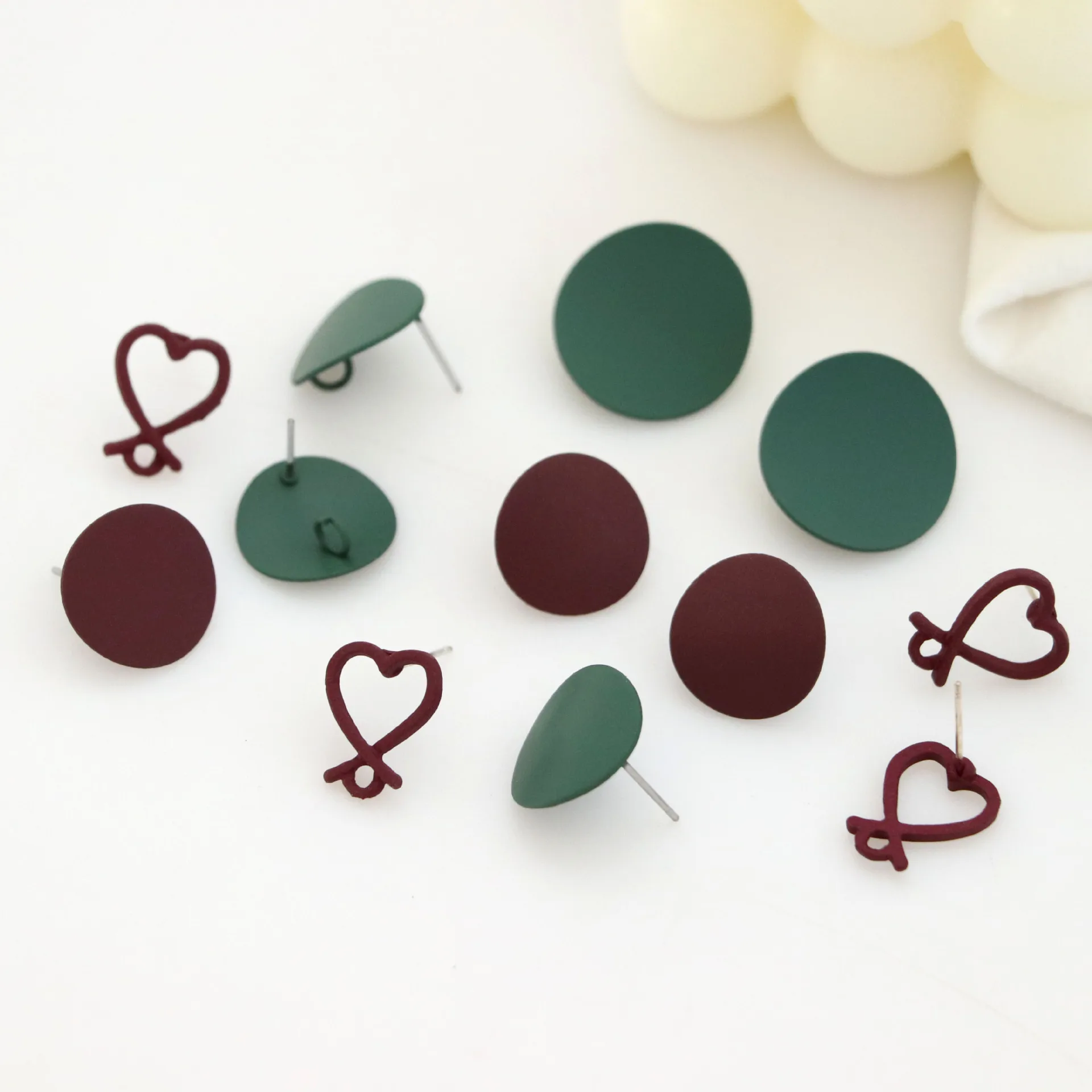 

10pcs Love Heart Shape Earrings Connectors Round Alloy Stud Earrings Base Earring Settings for Diy Jewelry Making Supplies