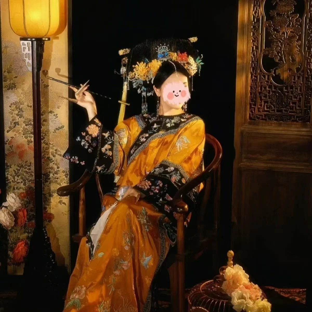 Женский костюм в классическом дворцовом стиле с принтом династии Цин