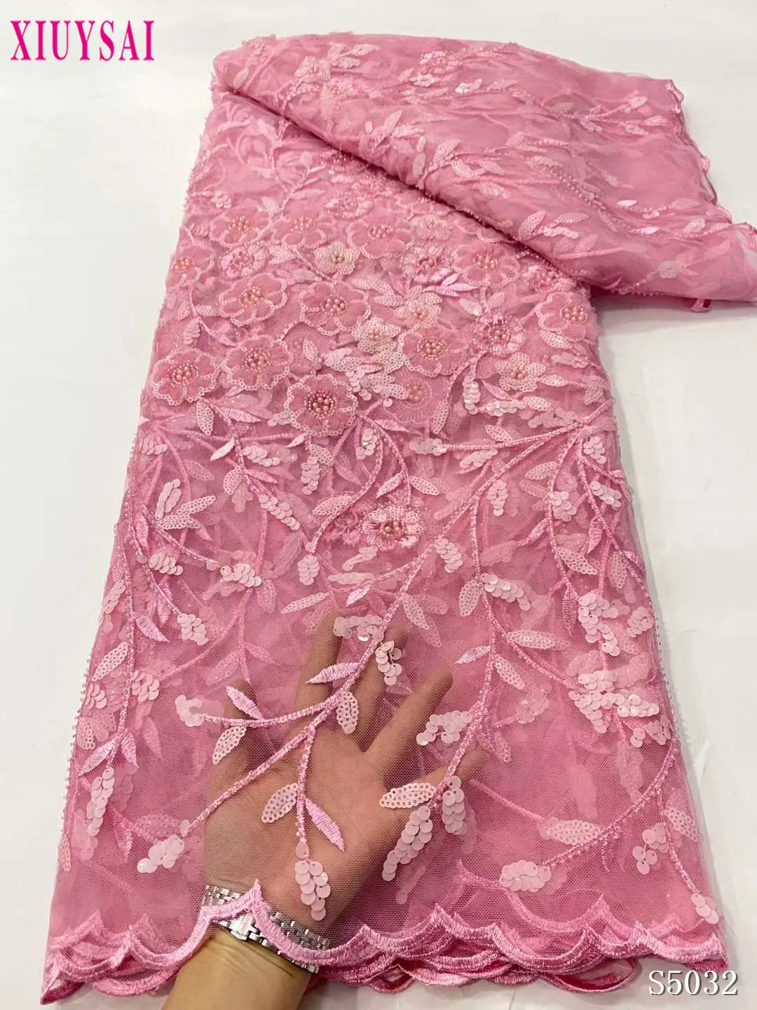

2023 Luxury French Wedding Bridal Lace Fabric Handmade Embroidered 3D Flower Beaded Tulle Lace Fabric With Sequins 5 Yards