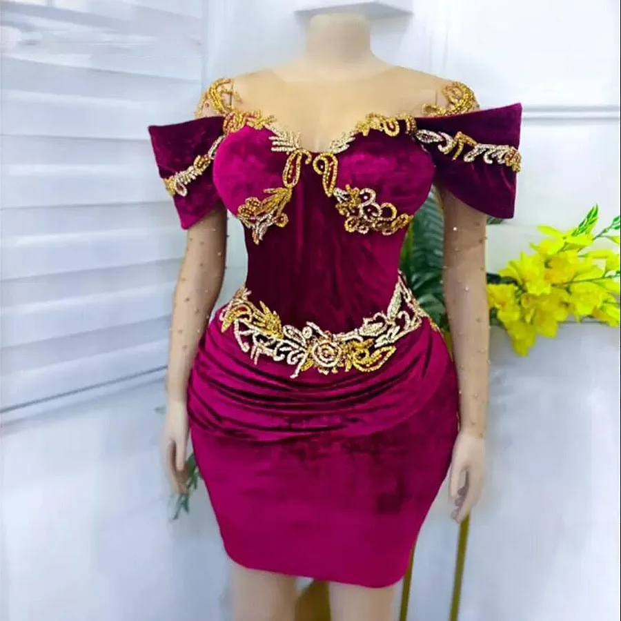 

Velvet Mini Prom Dresses Off The Shoulder Homecoming Dress Beads Sequins Birthday Party Gowns Custom Made