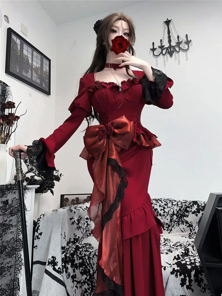 Женское винтажное платье с разрезом