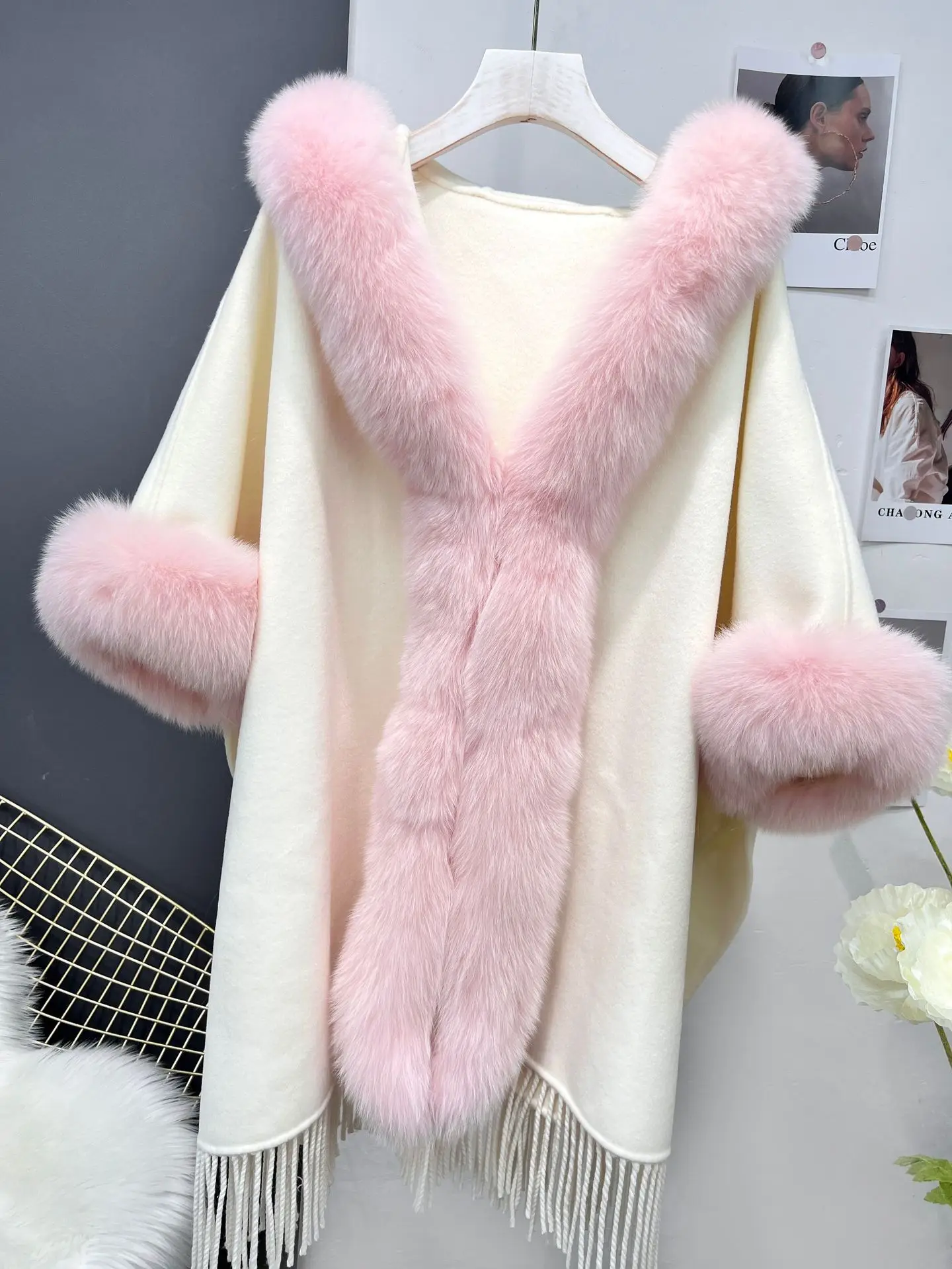 

GTGYFF Women's Real Fox Fur Poncho Genuine Collar Trim & Wool Tassel 2022 Cashmere Cape Fashion Style Winter Warm Coat Fringed