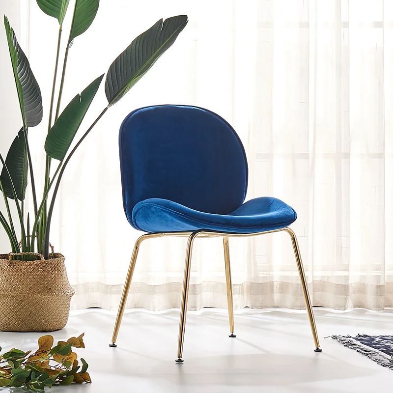 

Classics Metal Dining Chairs Italian Luxury Kitchen Upholstered Chairs Makeup Comfortable Chaises Salle Manger Home Furniture