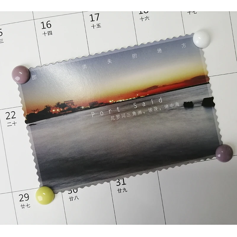 10PCS Прекрасные круглые магниты на холодильник Маленькие красочные наклейки 13 мм